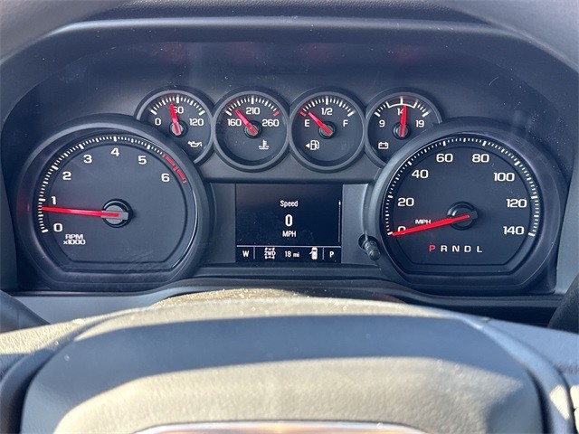 GMC Sierra 3500HD Vehicle Full-screen Gallery Image 15