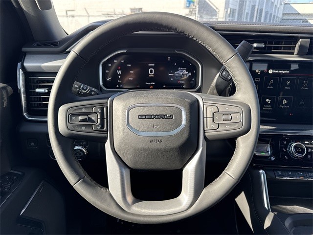 GMC Sierra 3500HD Vehicle Full-screen Gallery Image 14