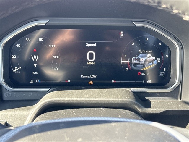 GMC Sierra 3500HD Vehicle Full-screen Gallery Image 15