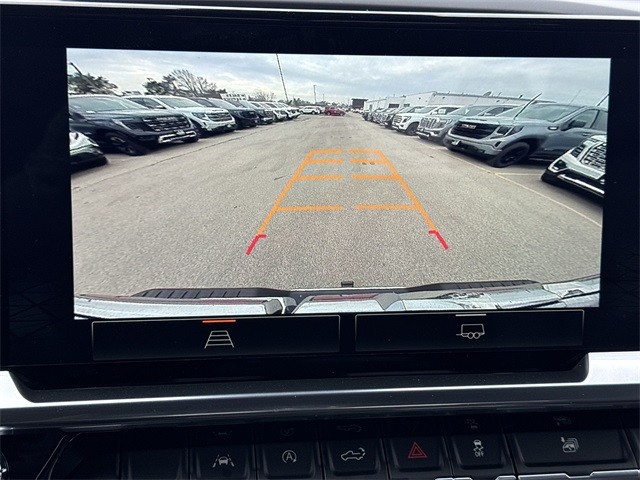 GMC Sierra 1500 Vehicle Full-screen Gallery Image 17