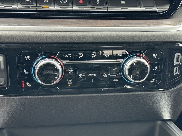 GMC Sierra 1500 Vehicle Full-screen Gallery Image 19