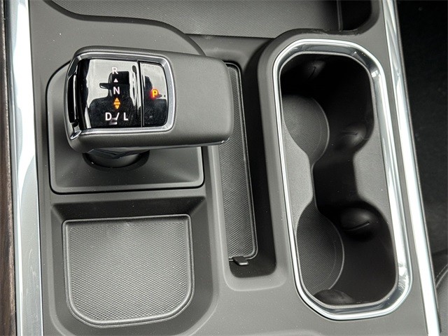 GMC Sierra 1500 Vehicle Full-screen Gallery Image 20