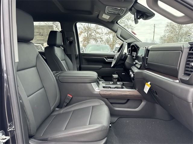 GMC Sierra 1500 Vehicle Full-screen Gallery Image 24