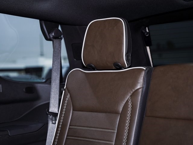 GMC Yukon Vehicle Full-screen Gallery Image 27