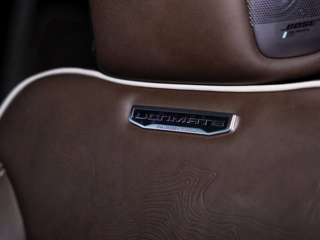 GMC Yukon Vehicle Full-screen Gallery Image 41