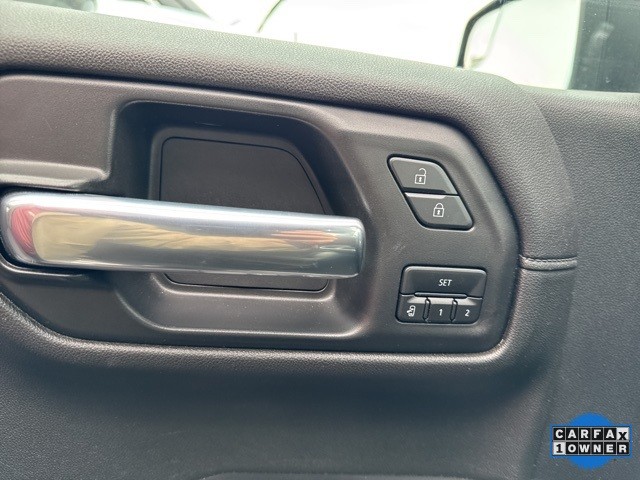 GMC Sierra 1500 Vehicle Full-screen Gallery Image 21