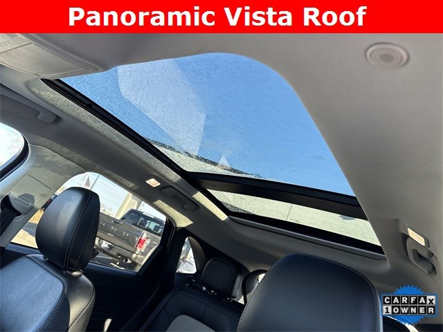 Ford Escape Vehicle Full-screen Gallery Image 23