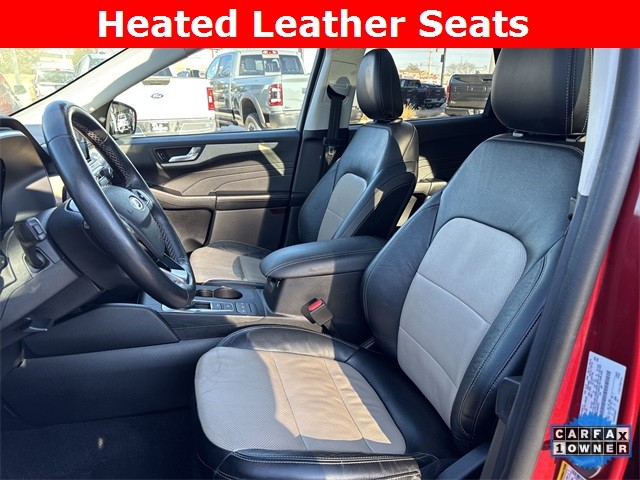 Ford Escape Vehicle Full-screen Gallery Image 24