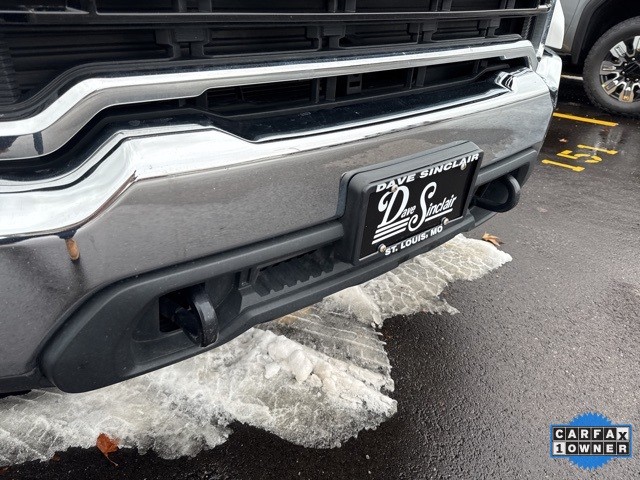 GMC Sierra 2500HD Vehicle Full-screen Gallery Image 05