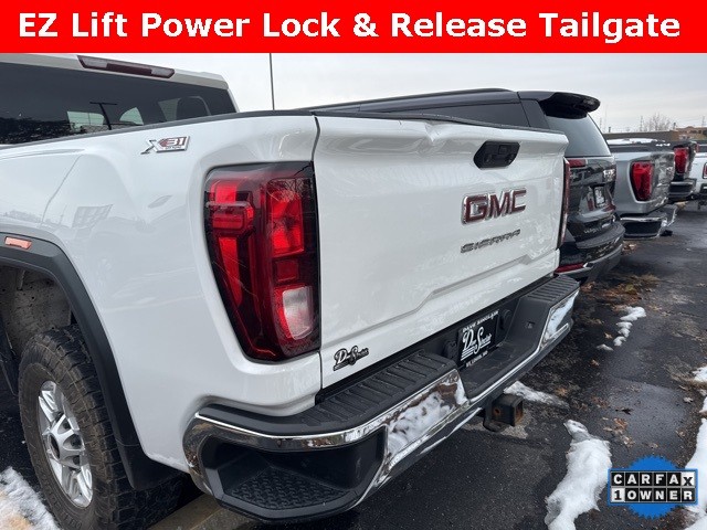 GMC Sierra 2500HD Vehicle Full-screen Gallery Image 13