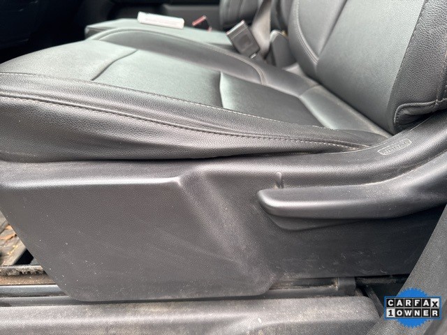 GMC Sierra 2500HD Vehicle Full-screen Gallery Image 19