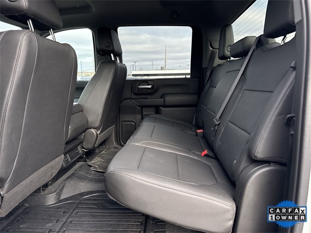 GMC Sierra 2500HD Vehicle Full-screen Gallery Image 27