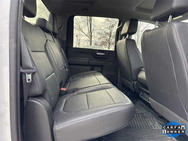 GMC Sierra 2500HD Vehicle Full-screen Gallery Image 29