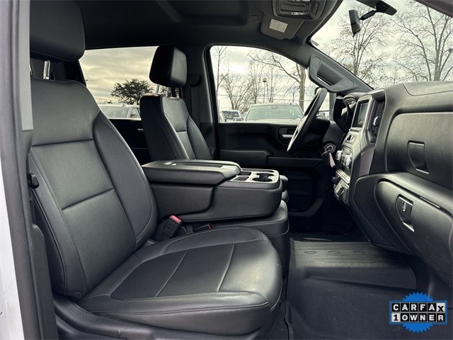 GMC Sierra 2500HD Vehicle Full-screen Gallery Image 30