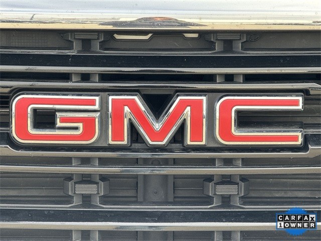 GMC Sierra 2500HD Vehicle Full-screen Gallery Image 33