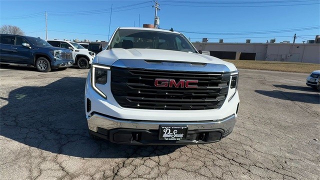 GMC Sierra 1500 Vehicle Full-screen Gallery Image 03