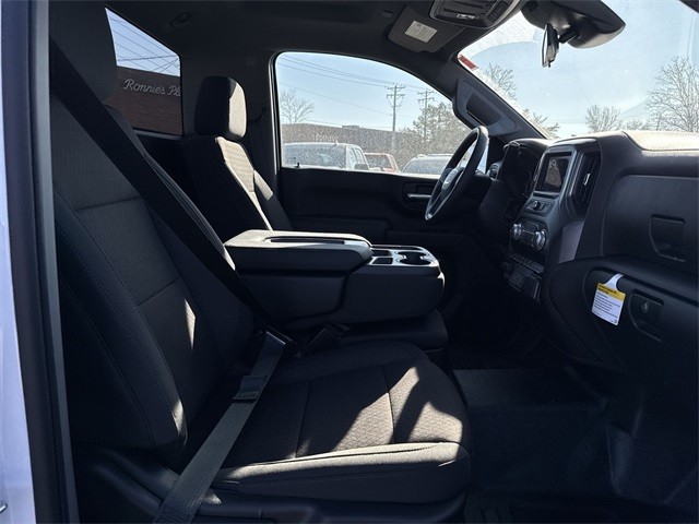 GMC Sierra 1500 Vehicle Full-screen Gallery Image 22