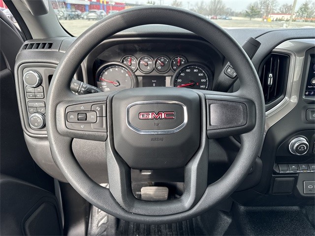 GMC Sierra 1500 Vehicle Full-screen Gallery Image 14