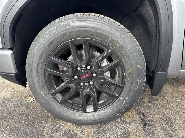 GMC Sierra 1500 Vehicle Full-screen Gallery Image 10