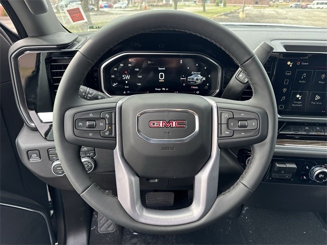 GMC Sierra 1500 Vehicle Full-screen Gallery Image 14