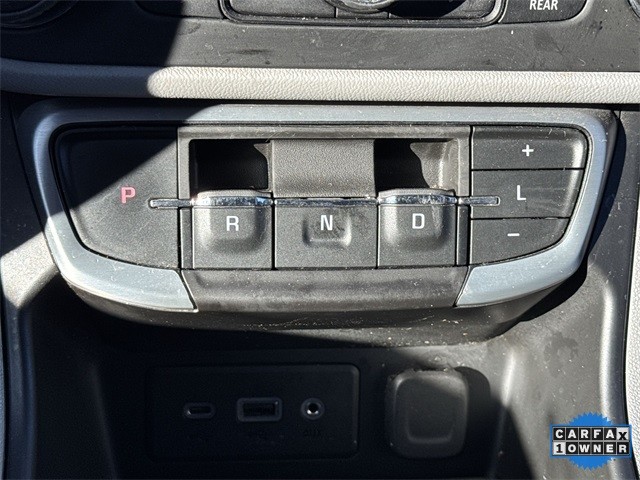 GMC Terrain Vehicle Full-screen Gallery Image 19