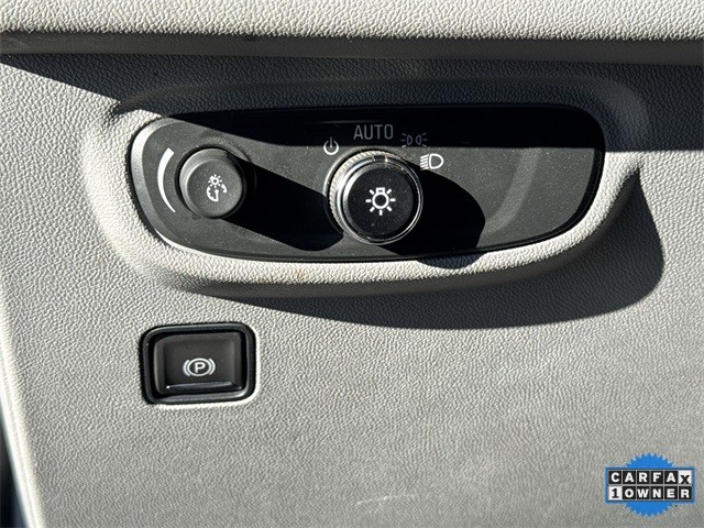 GMC Terrain Vehicle Full-screen Gallery Image 37