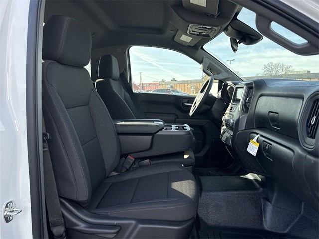 GMC Sierra 1500 Vehicle Full-screen Gallery Image 22