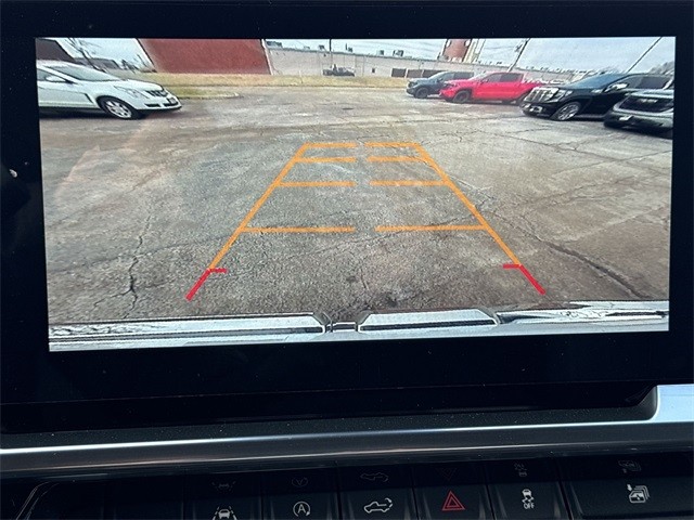 GMC Sierra 1500 Vehicle Full-screen Gallery Image 17