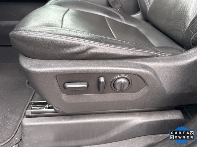 GMC Sierra 1500 Vehicle Full-screen Gallery Image 17