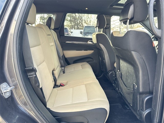 Jeep Grand Cherokee Vehicle Full-screen Gallery Image 30