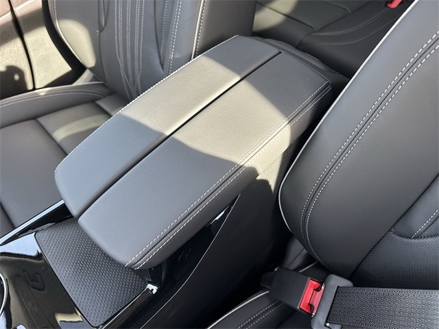 Buick Envision Vehicle Full-screen Gallery Image 21