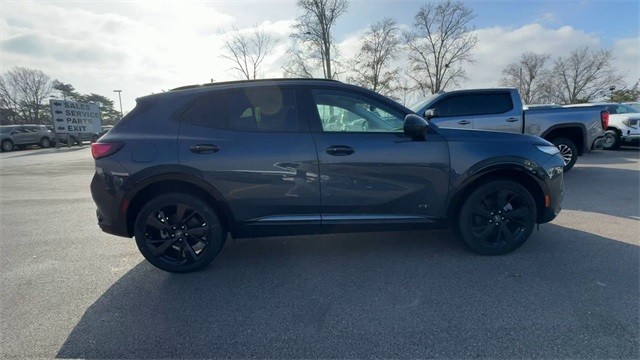 Buick Envision Vehicle Full-screen Gallery Image 09