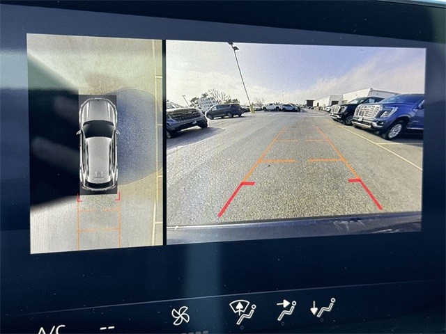 Buick Envision Vehicle Full-screen Gallery Image 17