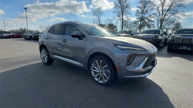 Buick Envision Vehicle Full-screen Gallery Image 02