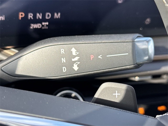 Buick Envision Vehicle Full-screen Gallery Image 20