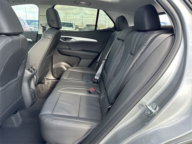 Buick Envision Vehicle Full-screen Gallery Image 23