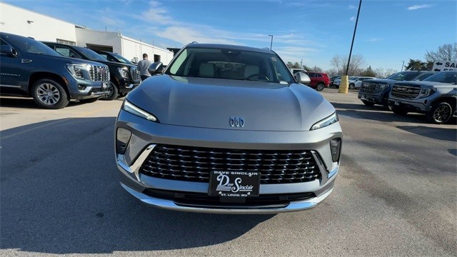 Buick Envision Vehicle Full-screen Gallery Image 03