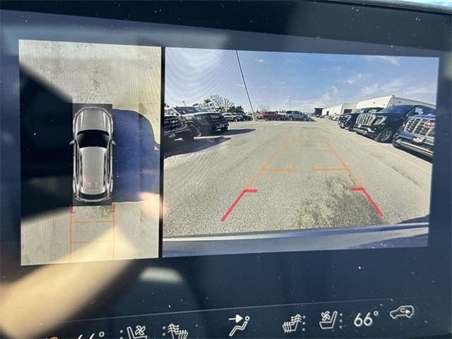 Buick Envision Vehicle Full-screen Gallery Image 17