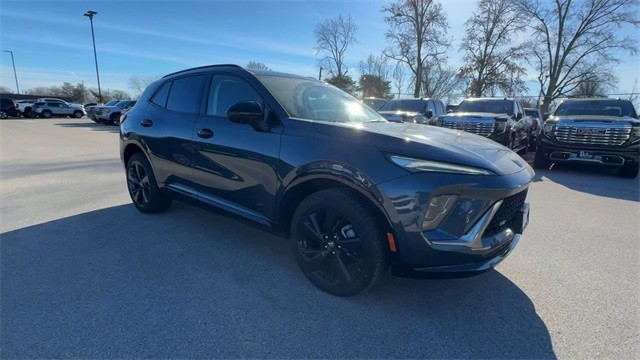 Buick Envision Vehicle Full-screen Gallery Image 02