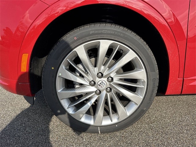 Buick Envision Vehicle Full-screen Gallery Image 10