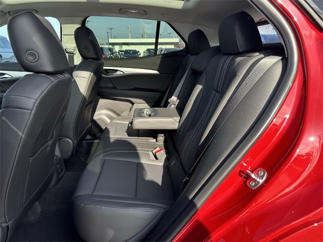 Buick Envision Vehicle Full-screen Gallery Image 23