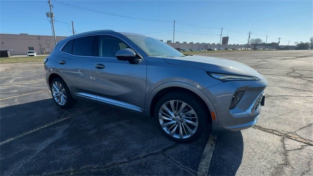 Buick Envision Vehicle Full-screen Gallery Image 02