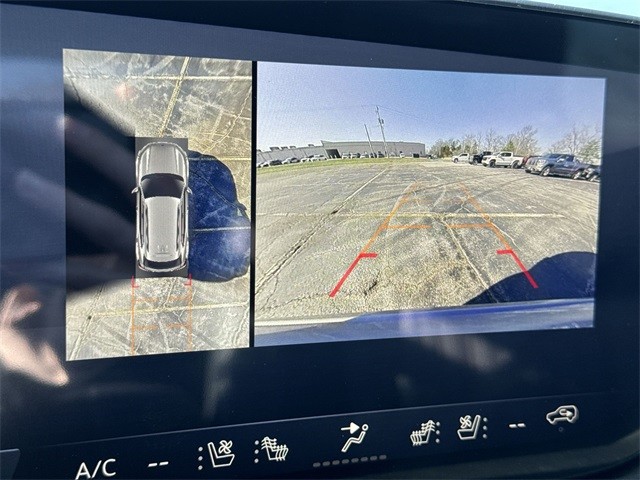 Buick Envision Vehicle Full-screen Gallery Image 17