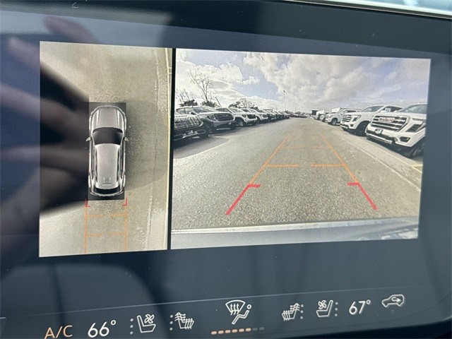 Buick Envision Vehicle Full-screen Gallery Image 17