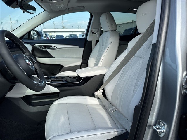 Buick Envision Vehicle Full-screen Gallery Image 11