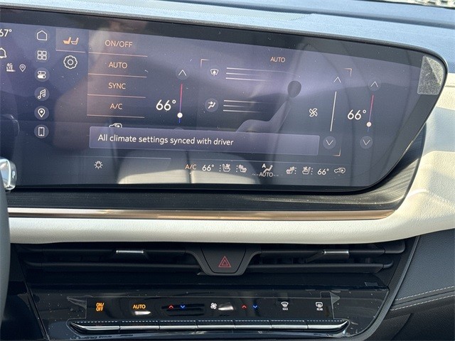 Buick Envision Vehicle Full-screen Gallery Image 19