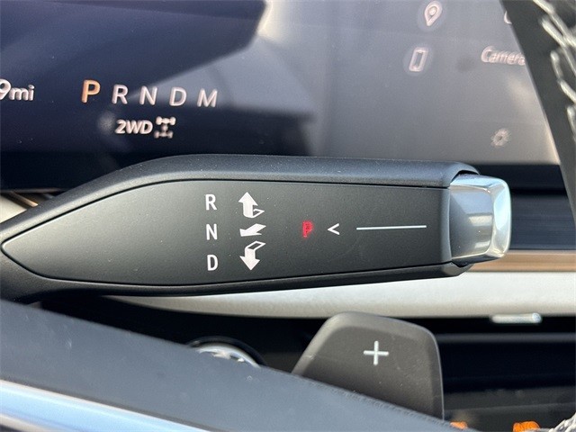 Buick Envision Vehicle Full-screen Gallery Image 20