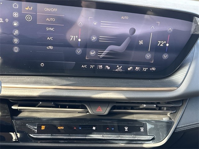 Buick Envision Vehicle Full-screen Gallery Image 19