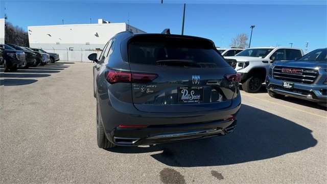 Buick Envision Vehicle Full-screen Gallery Image 07