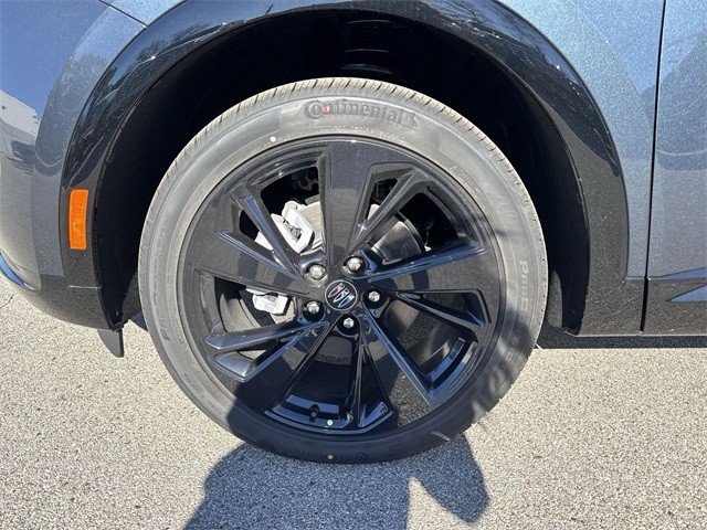 Buick Envision Vehicle Full-screen Gallery Image 10